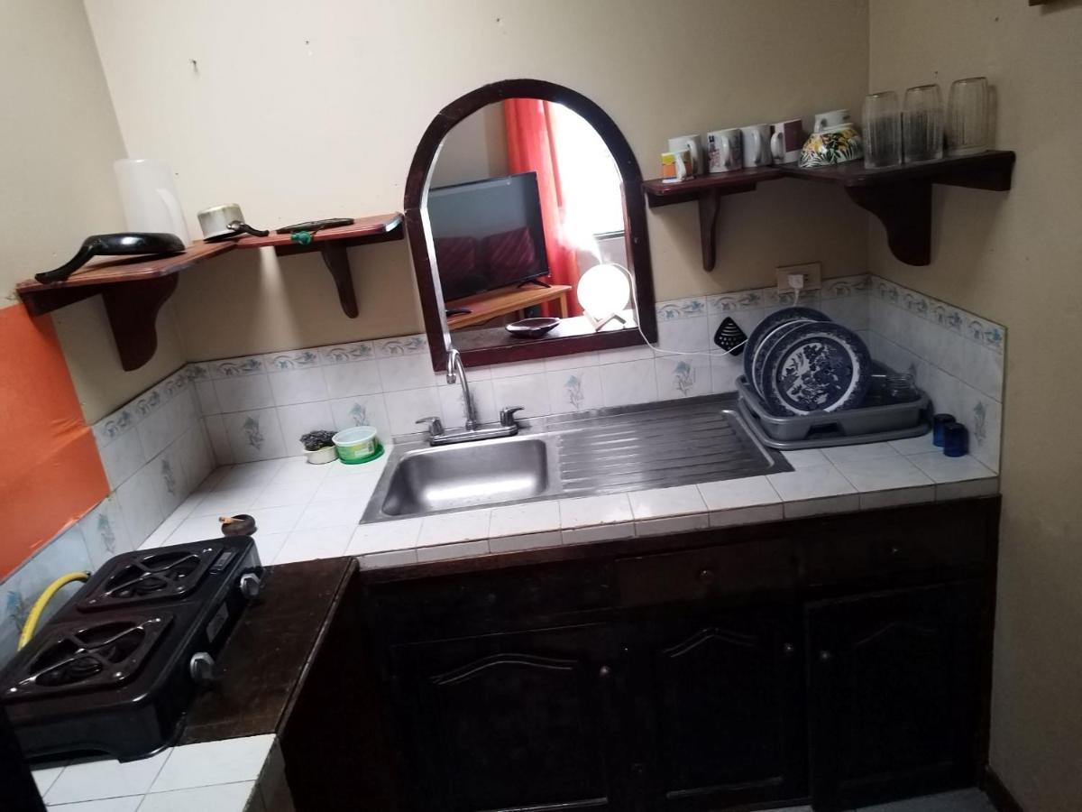 Don Ramirez Apartment เลติเซีย ภายนอก รูปภาพ
